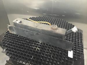 Liebherr Ausgleichsbehälter